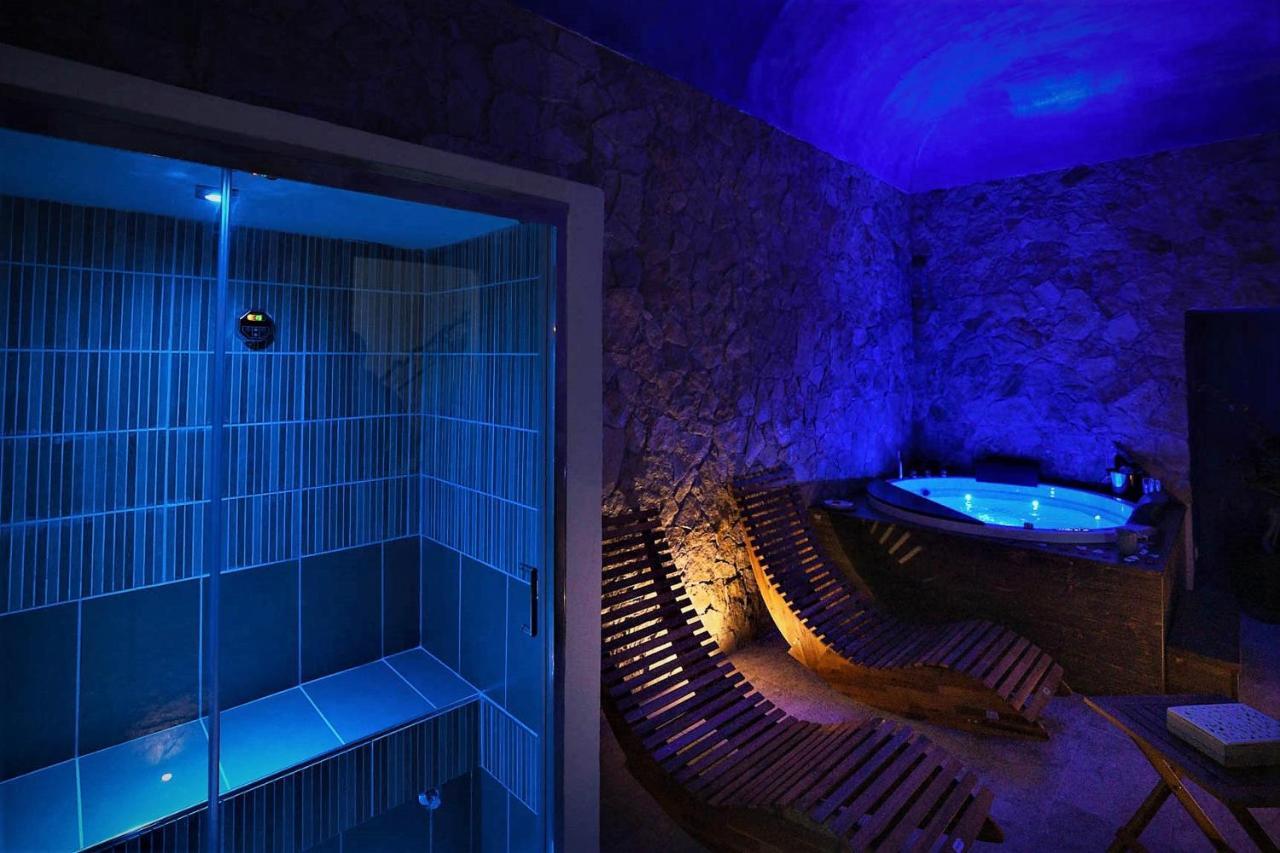 Spa Room Sicilia - Intera Casa Con Spa Privata Jacuzzi Sauna Bagno Di Vapore Ad Uso Illimitato Rosolini Buitenkant foto