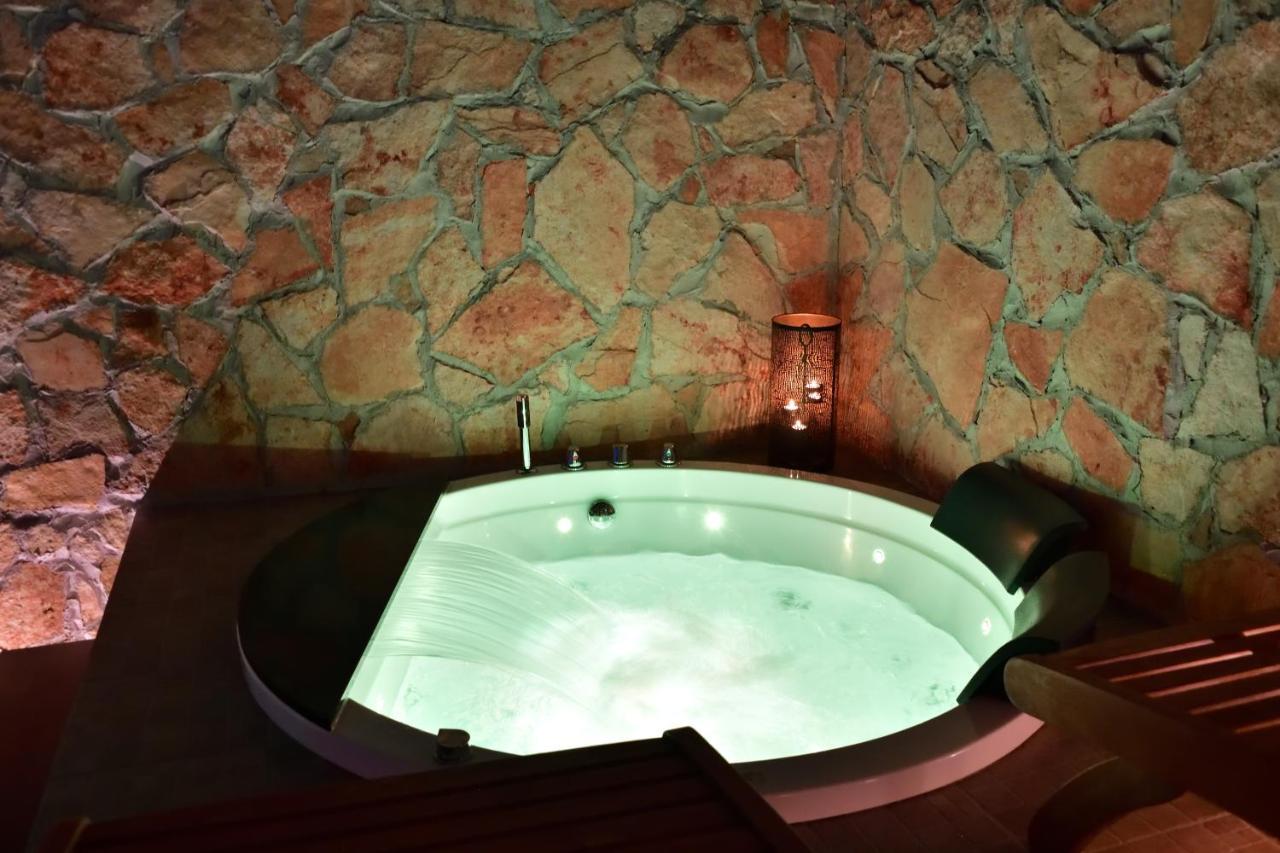 Spa Room Sicilia - Intera Casa Con Spa Privata Jacuzzi Sauna Bagno Di Vapore Ad Uso Illimitato Rosolini Buitenkant foto